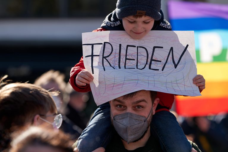 Für Frieden, Freiheit und Demokratie